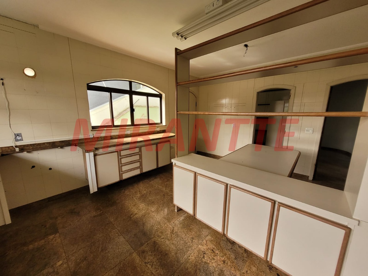 Sobrado de 468m² com 4 quartos em Jardim São Bento