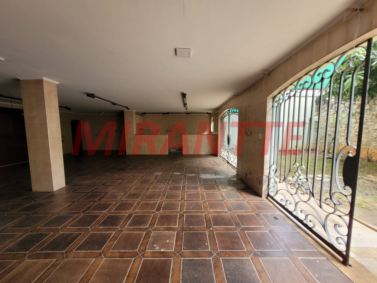 Sobrado de 468m² com 4 quartos em Jardim São Bento
