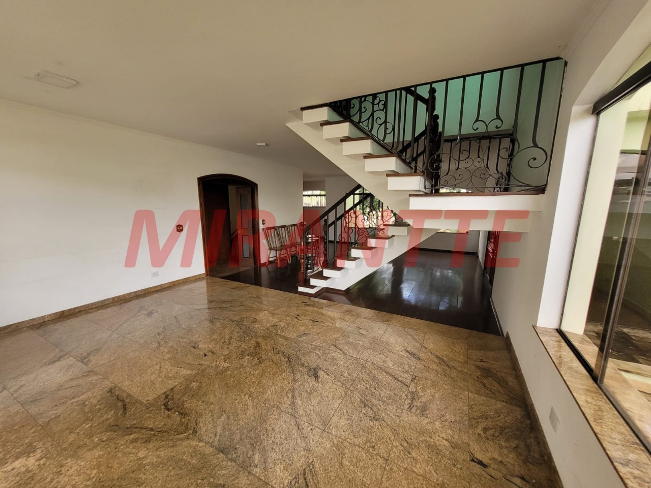 Sobrado de 468m² com 4 quartos em Jardim São Bento