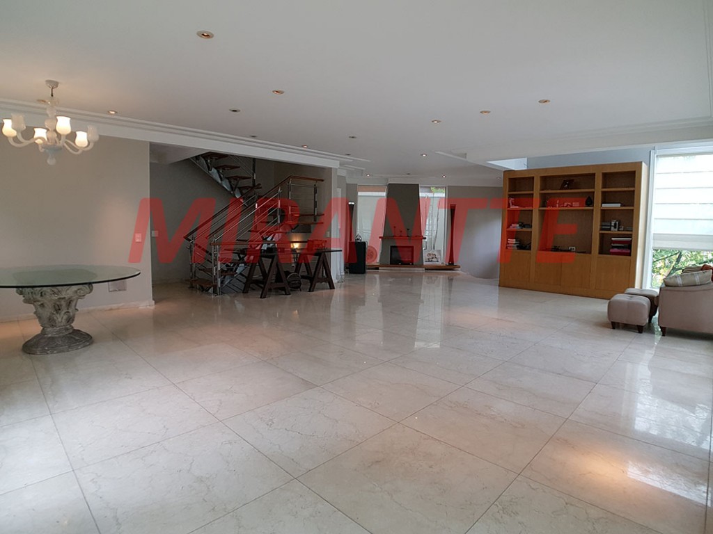 Cond. fechado de 350m² com 3 quartos em Jardim França