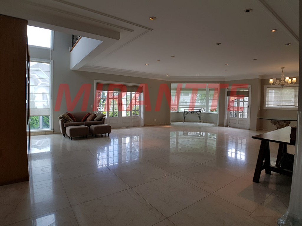 Cond. fechado de 350m² com 3 quartos em Jardim França
