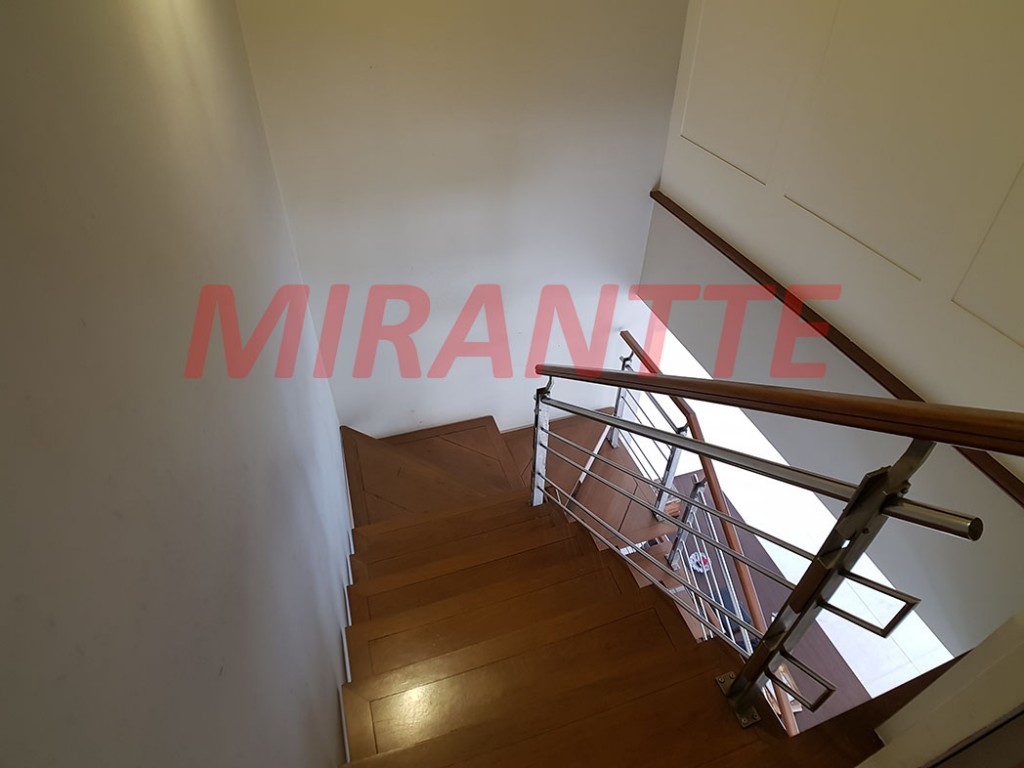 Cond. fechado de 350m² com 3 quartos em Jardim França