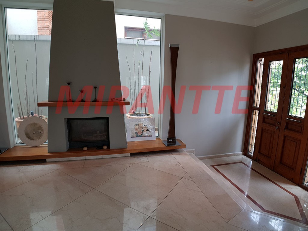 Cond. fechado de 350m² com 3 quartos em Jardim França