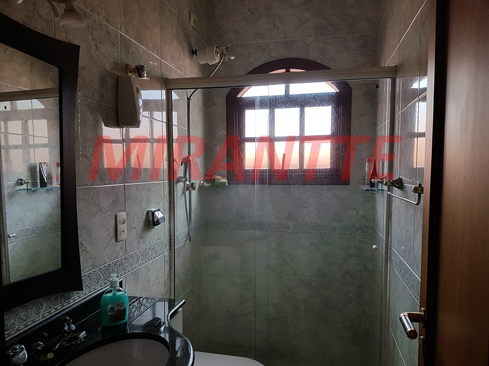 Sobrado de 210m² com 3 quartos em Parada Inglesa