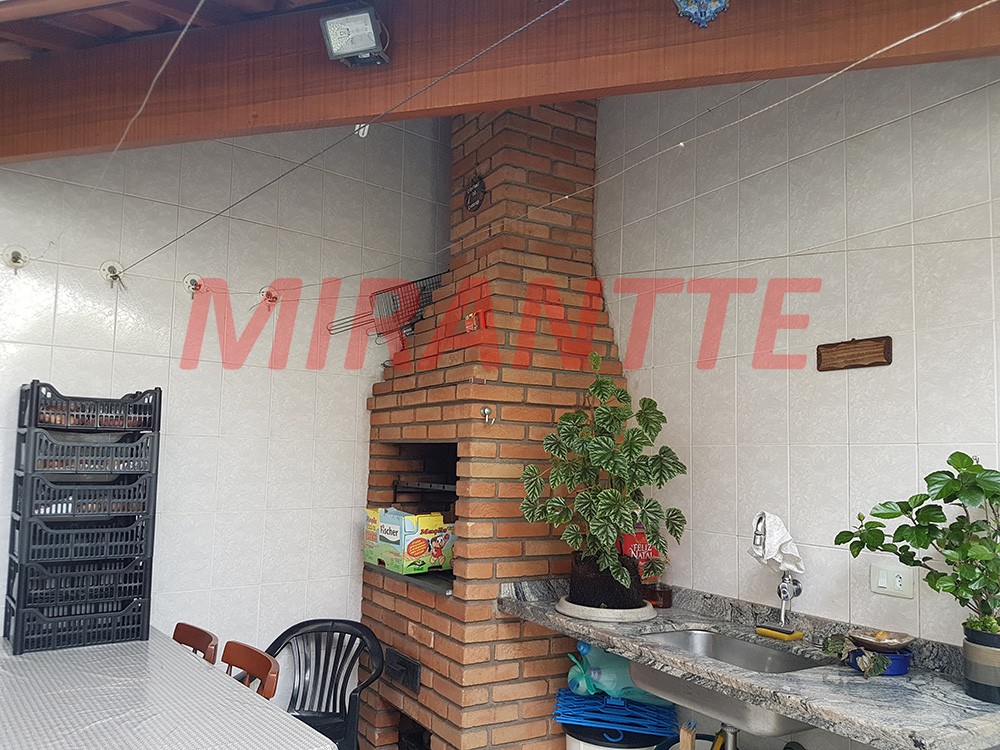 Sobrado de 210m² com 3 quartos em Parada Inglesa