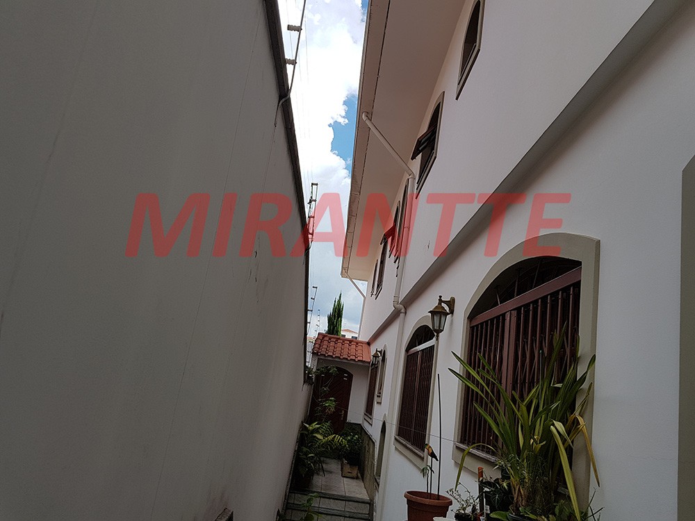 Sobrado de 210m² com 3 quartos em Parada Inglesa