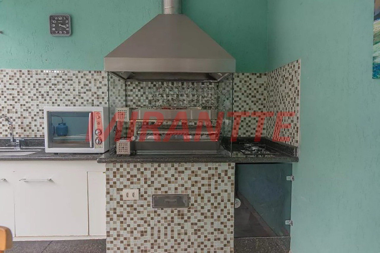 Sobrado de 230m² com 3 quartos em Vila Ester