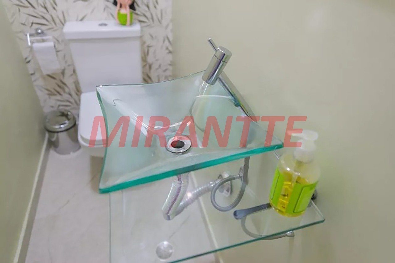 Sobrado de 230m² com 3 quartos em Vila Ester