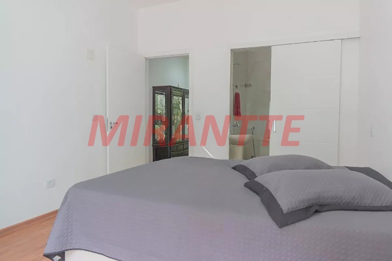 Sobrado de 230m² com 3 quartos em Vila Ester