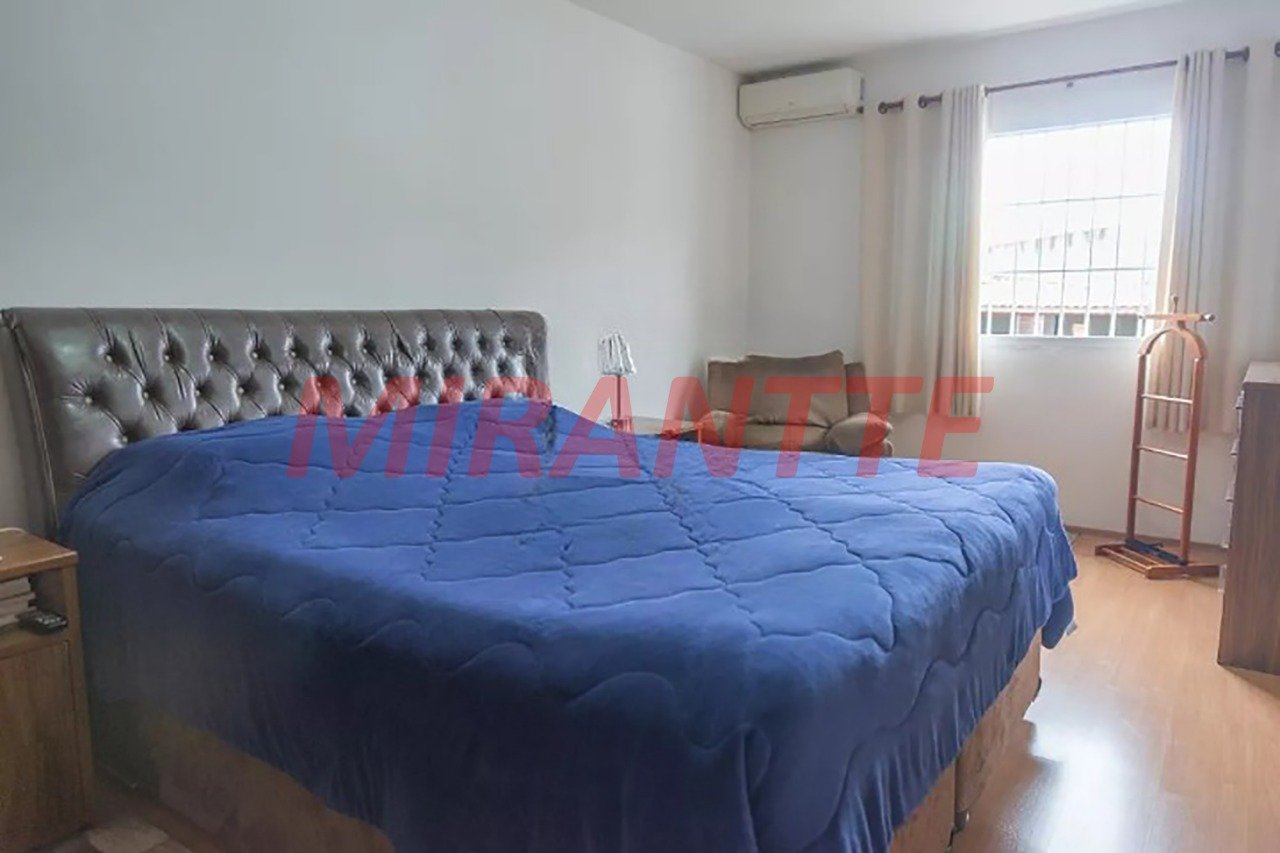 Sobrado de 230m² com 3 quartos em Vila Ester