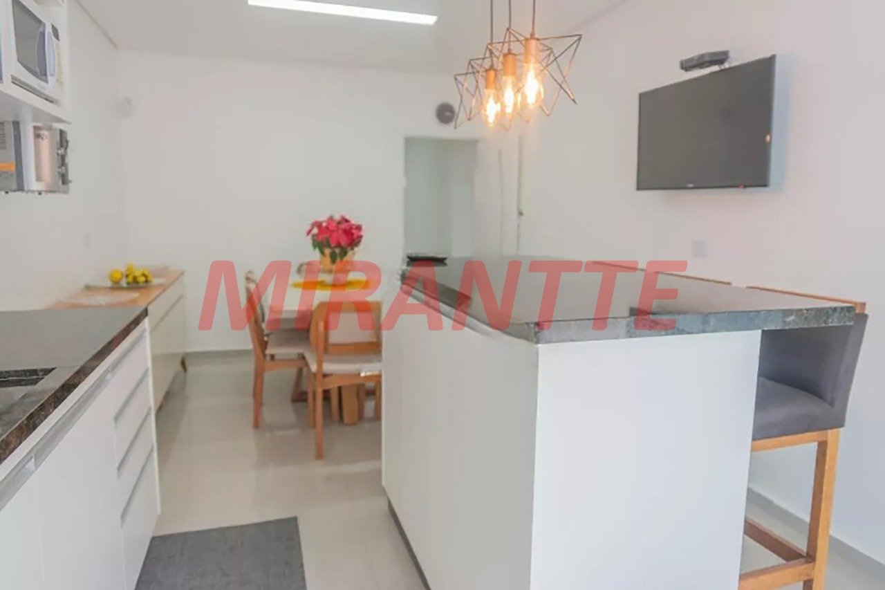Sobrado de 230m² com 3 quartos em Vila Ester