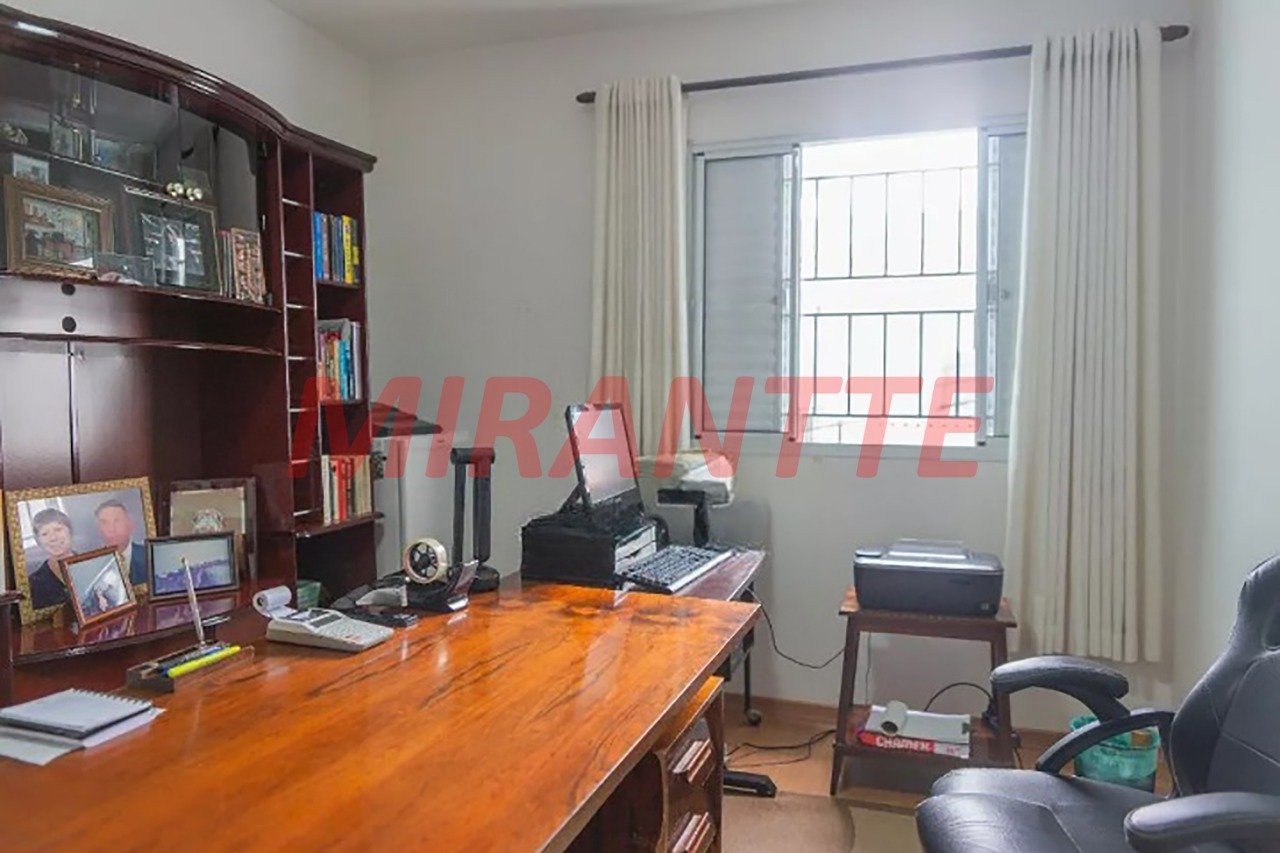Sobrado de 230m² com 3 quartos em Vila Ester