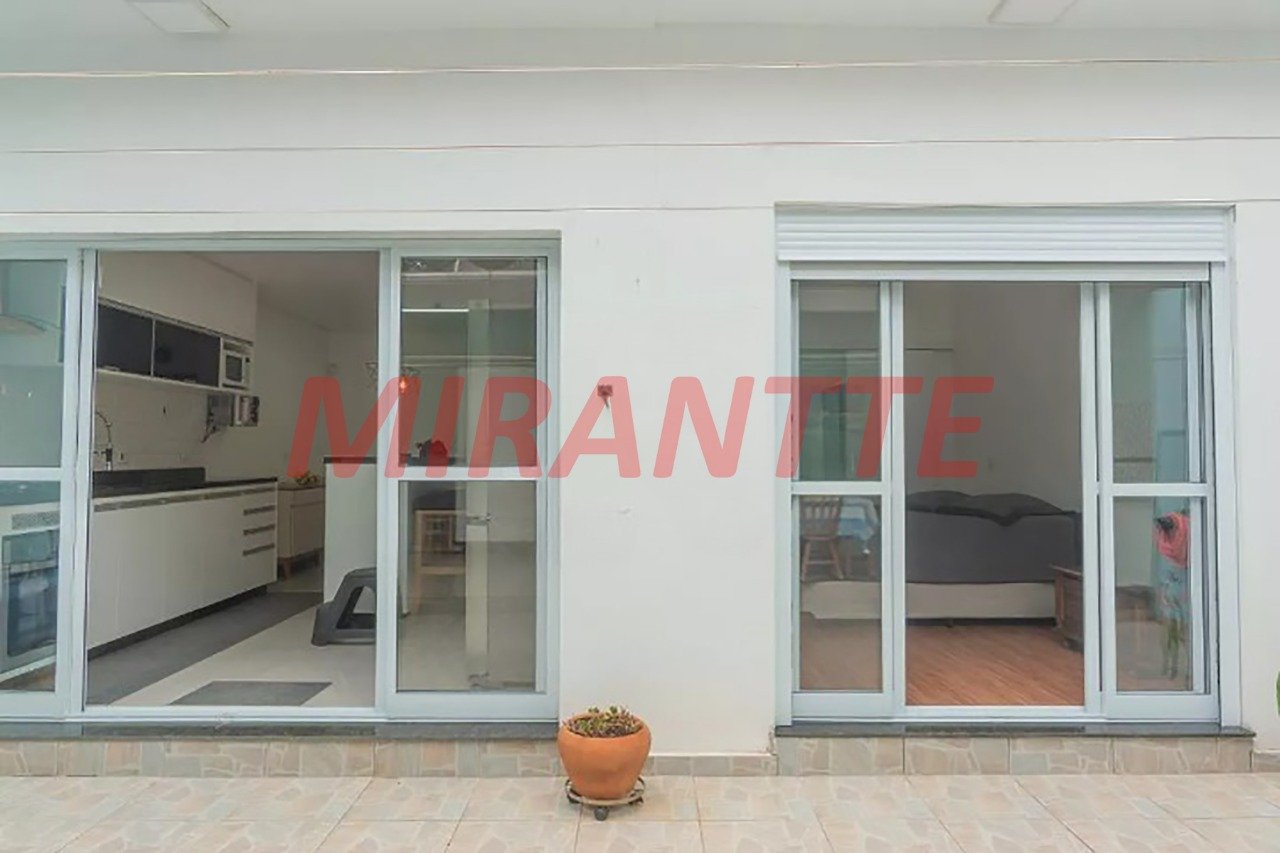 Sobrado de 230m² com 3 quartos em Vila Ester