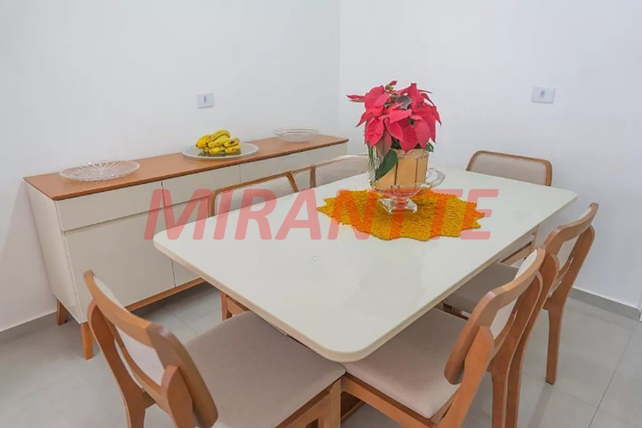 Sobrado de 230m² com 3 quartos em Vila Ester