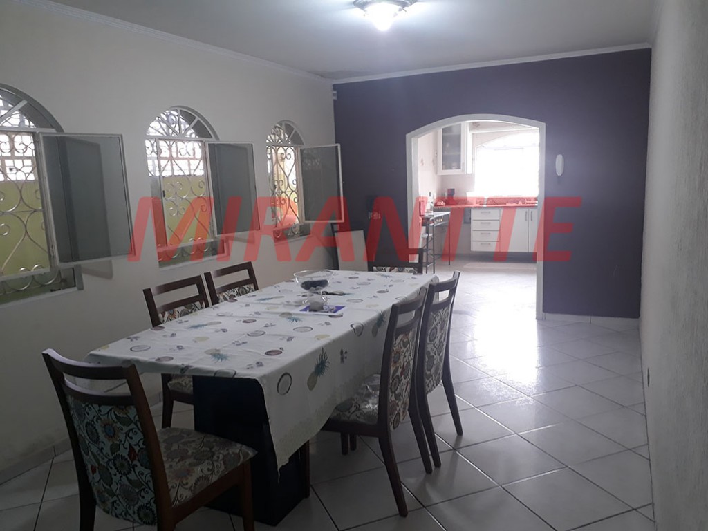 Sobrado de 250m² com 3 quartos em Parada Inglesa