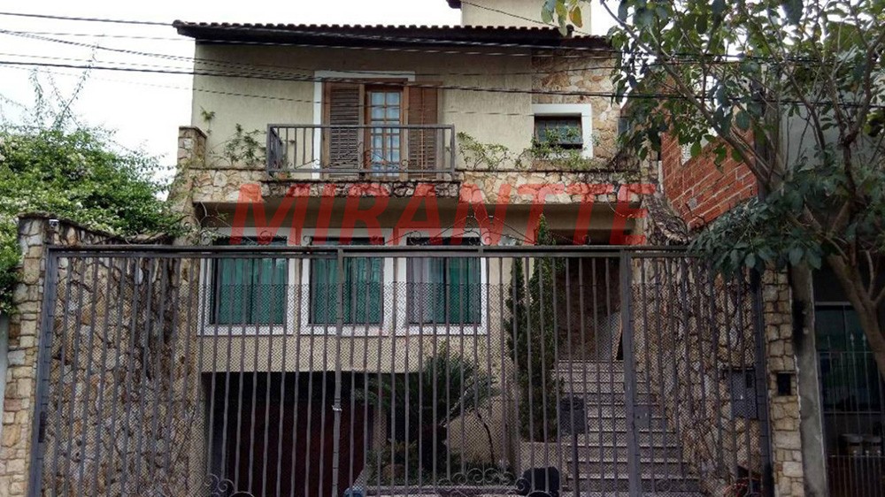 Sobrado de 258m² com 4 quartos em Jordanopolis