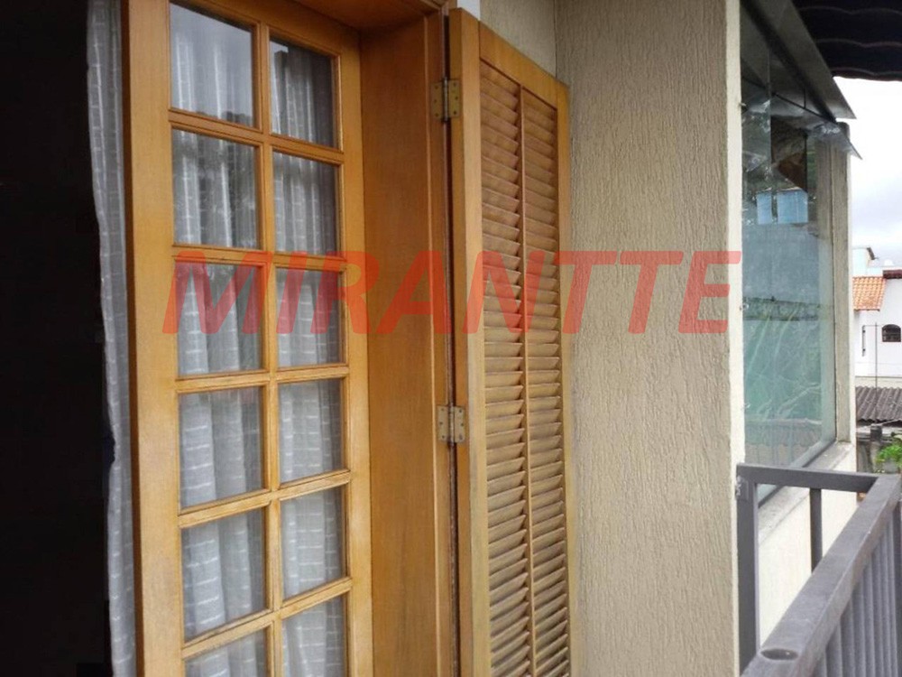 Sobrado de 258m² com 4 quartos em Jordanopolis