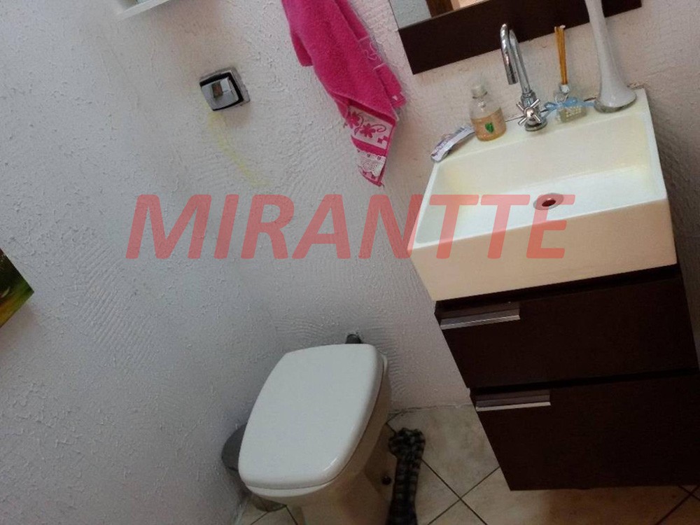 Sobrado de 258m² com 4 quartos em Jordanopolis