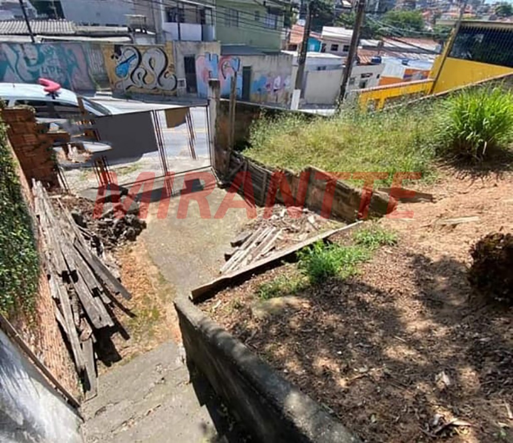 Terreno de 370m² em Freguesia do Ó