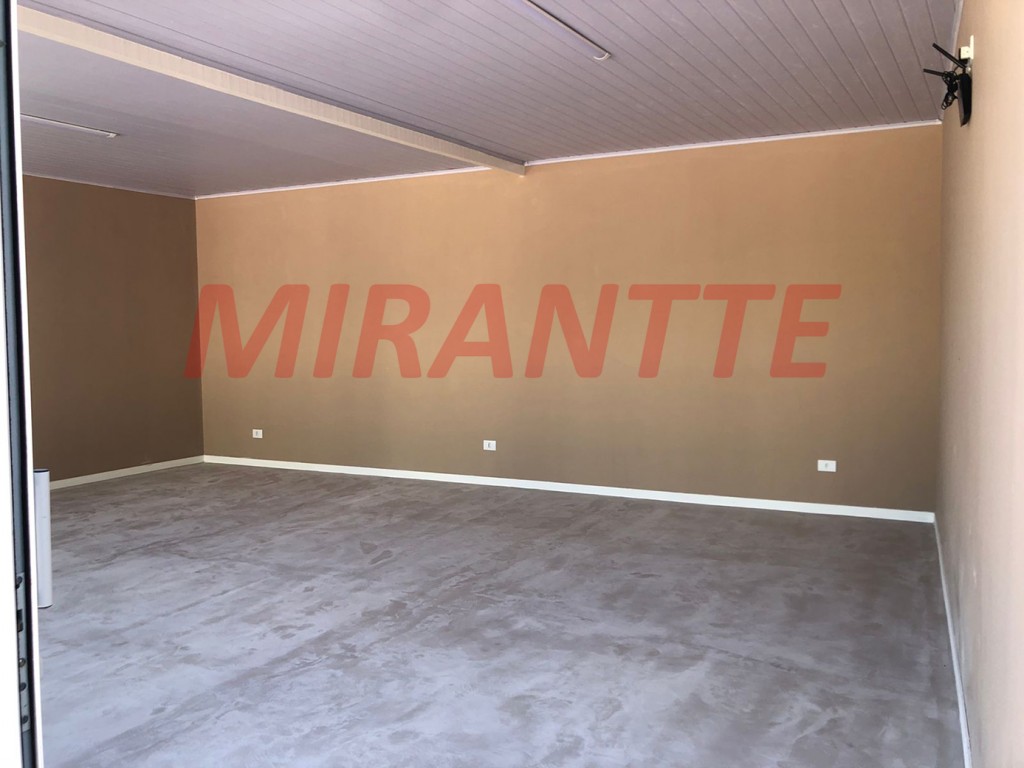 Sobrado de 750m² com 5 quartos em Serra Da Cantareira