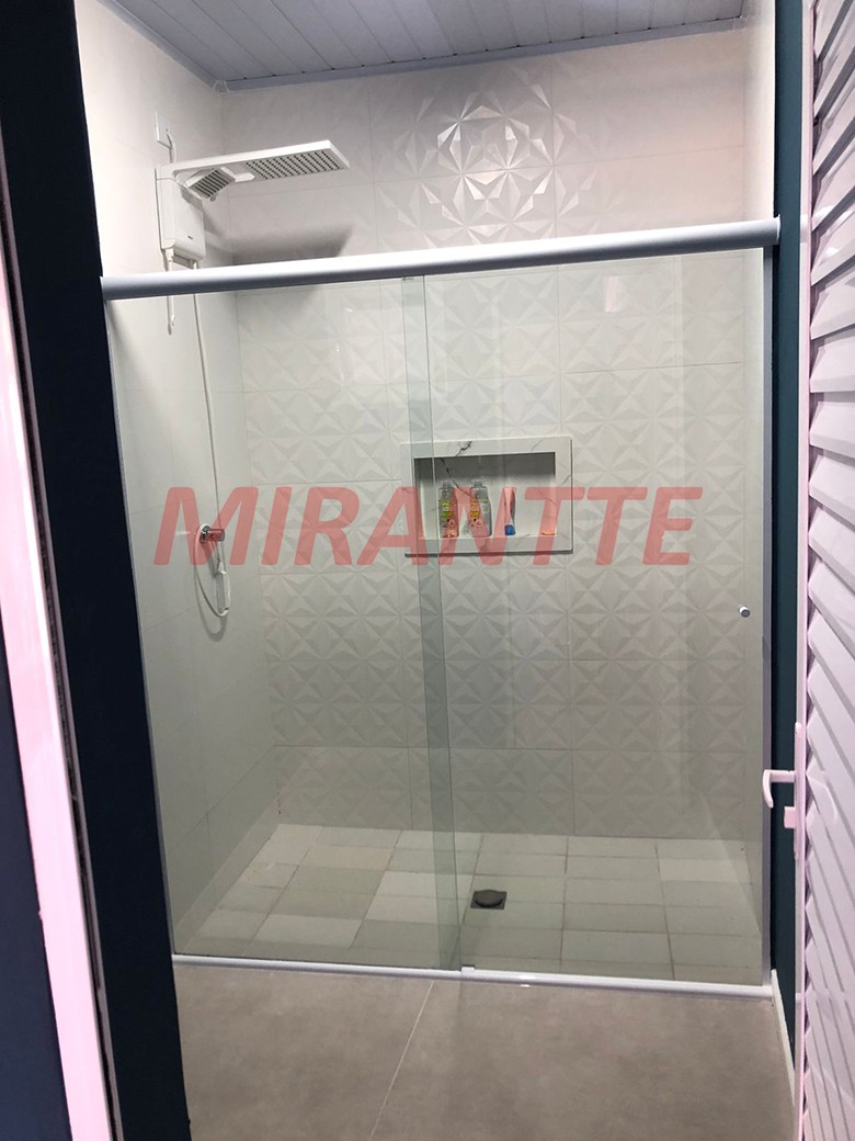 Sobrado de 750m² com 5 quartos em Serra Da Cantareira
