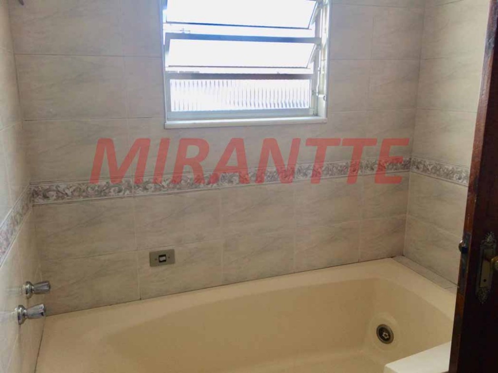 Sobrado de 200m² com 4 quartos em Imirim
