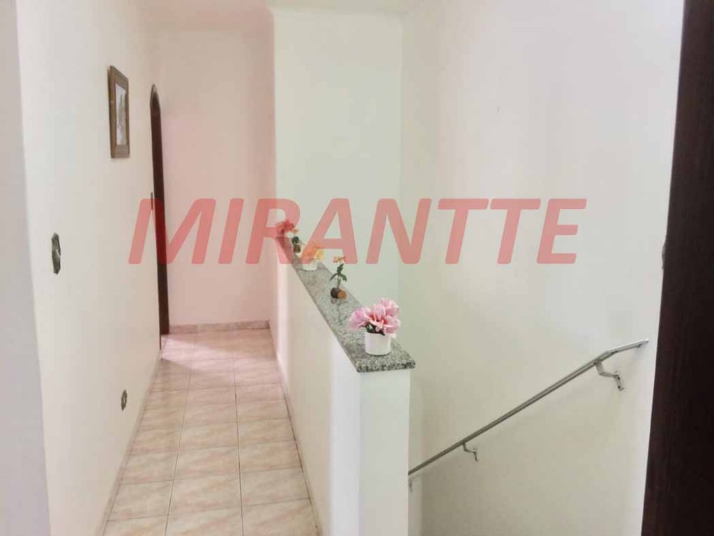Sobrado de 200m² com 4 quartos em Imirim