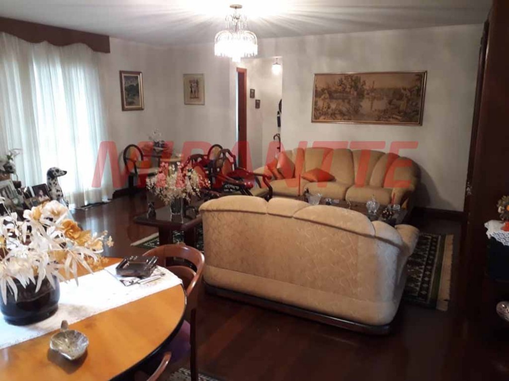 Apartamento com 3 quartos em Santana
