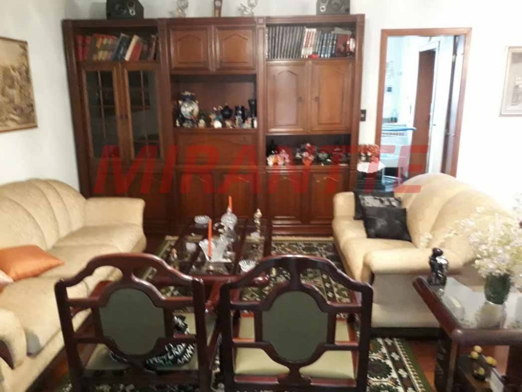 Apartamento com 3 quartos em Santana
