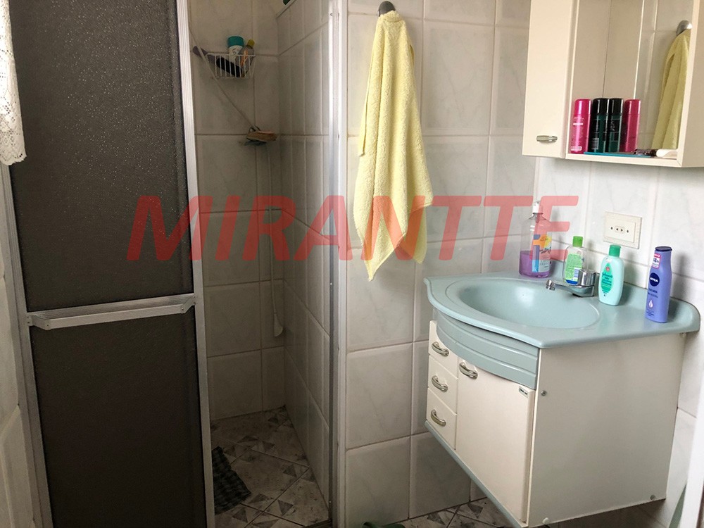 Sobrado de 97m² com 3 quartos em Água Fria