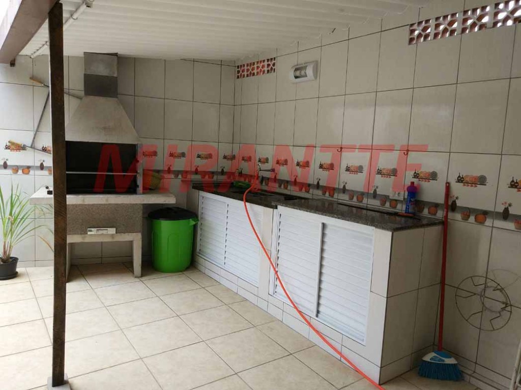 Sobrado de 240m² com 4 quartos em Lauzane Paulista
