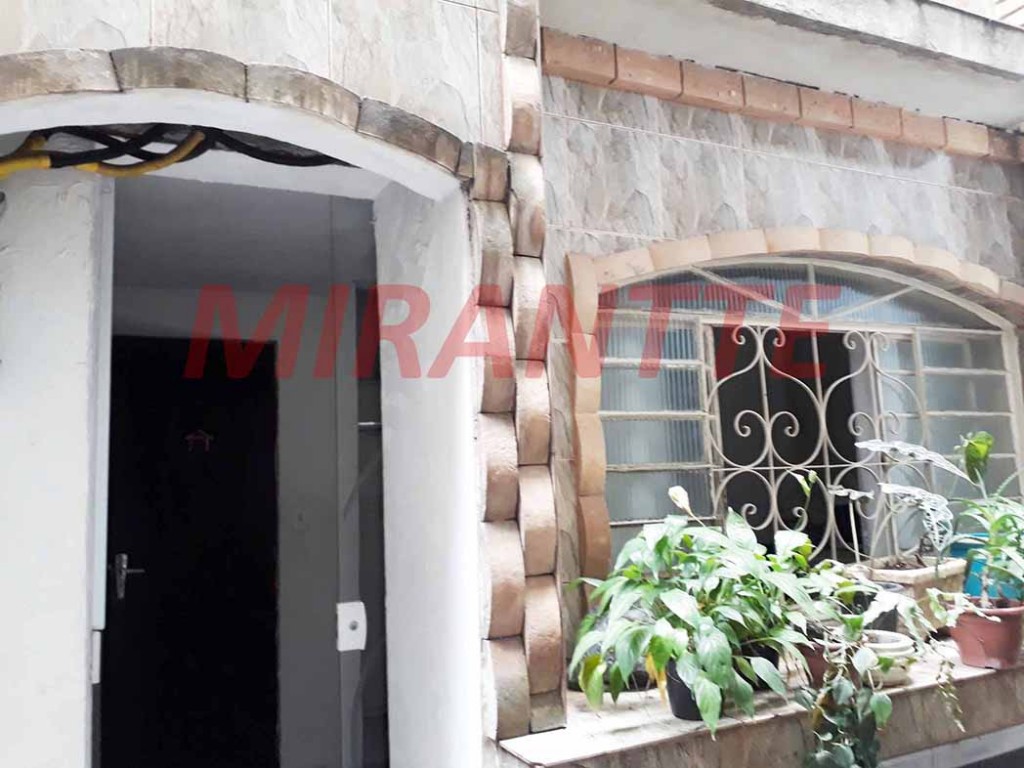 Terreno de 206m² em Santana