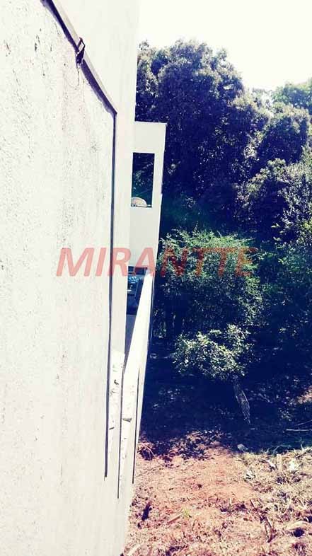 Terreno de 697m² em Serra Da Cantareira