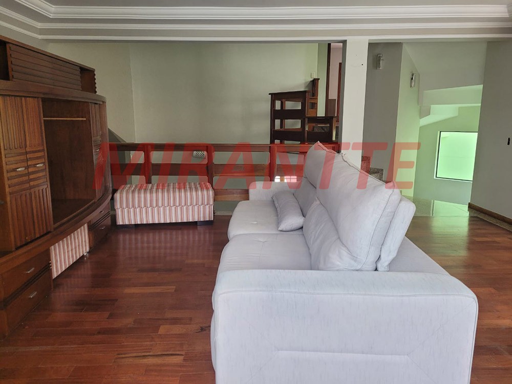 Sobrado de 382m² com 4 quartos em Jardim Virginia Bianca