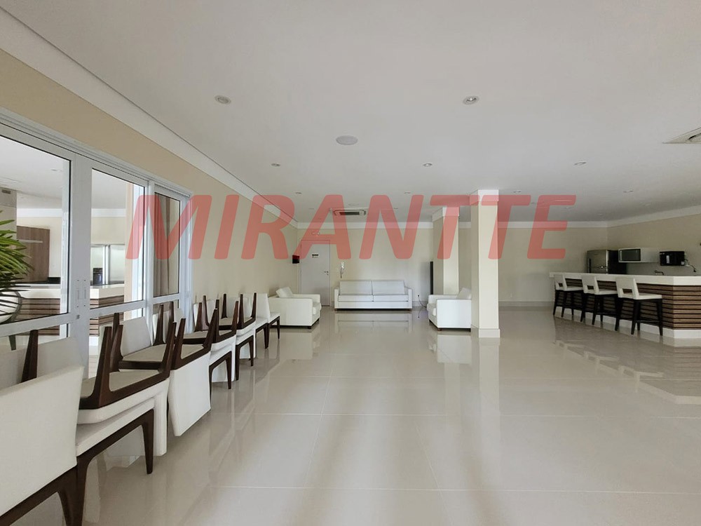 Sobrado de 382m² com 4 quartos em Jardim Virginia Bianca