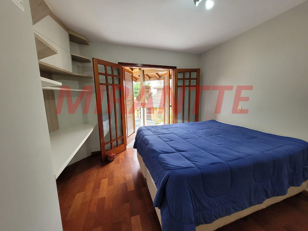 Sobrado de 382m² com 4 quartos em Jardim Virginia Bianca