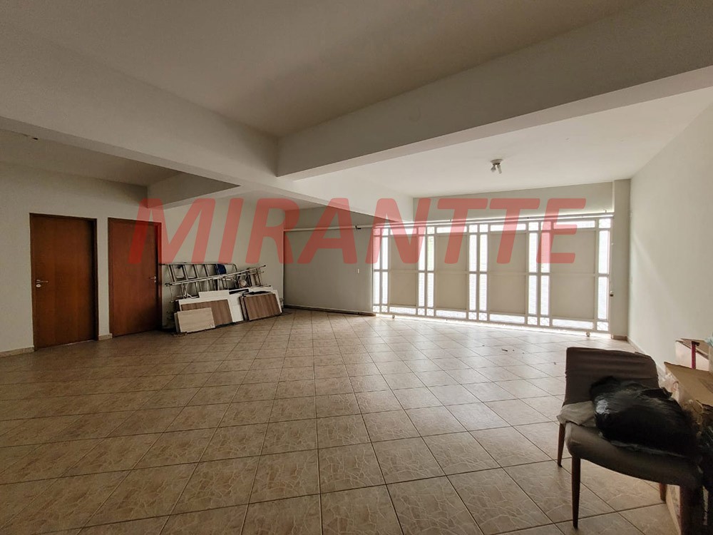 Sobrado de 382m² com 4 quartos em Jardim Virginia Bianca