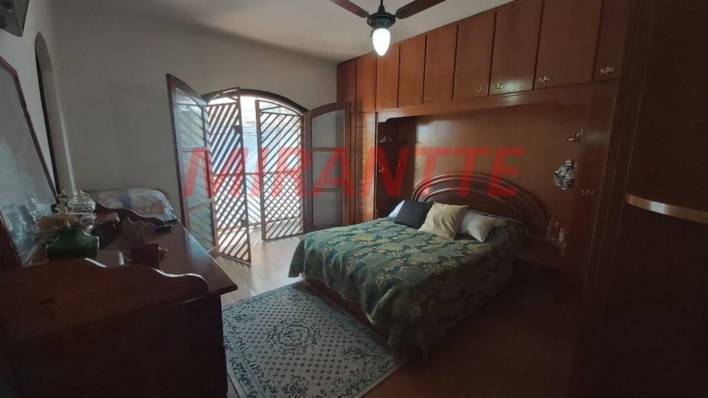 Sobrado de 260m² com 3 quartos em Limão