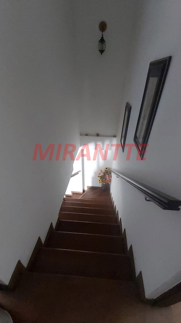 Sobrado de 260m² com 3 quartos em Limão