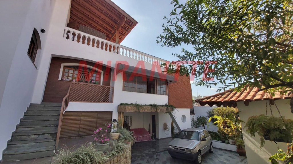 Sobrado de 260m² com 3 quartos em Limão
