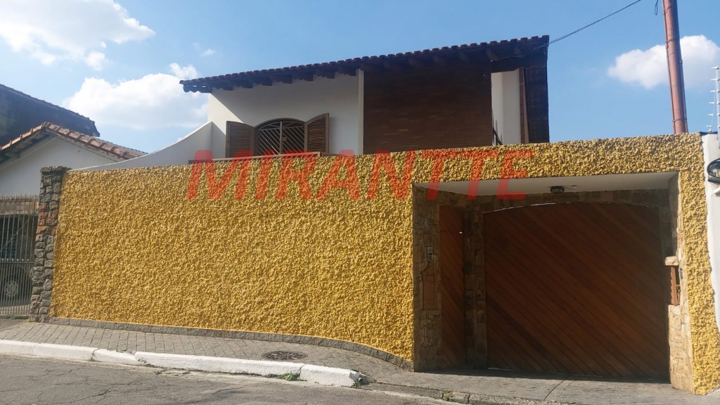 Sobrado de 260m² com 3 quartos em Limão