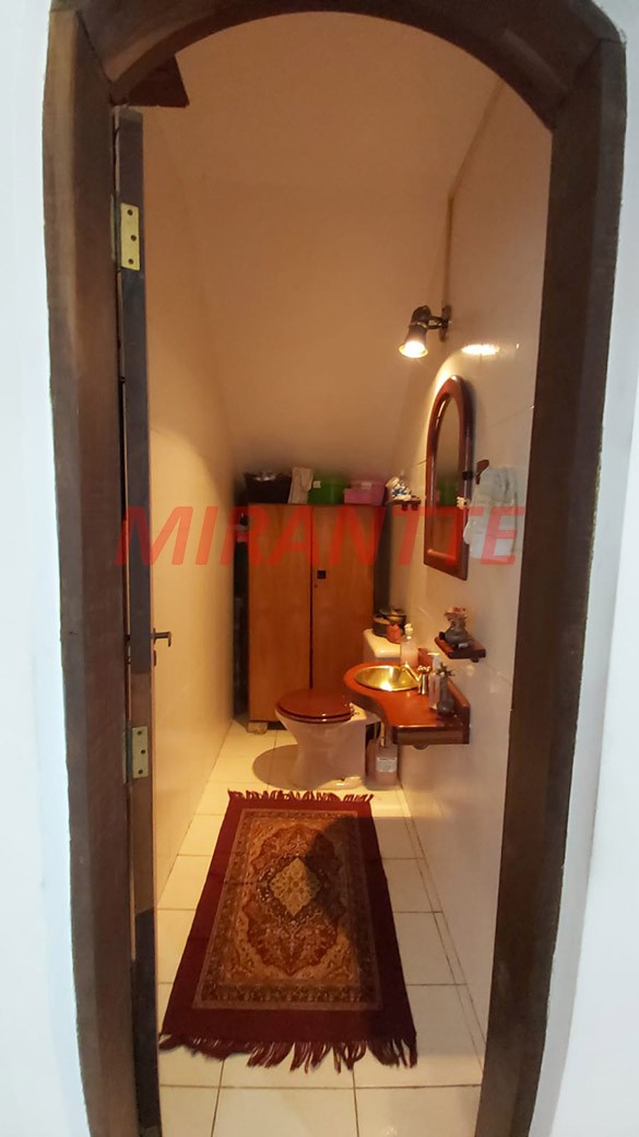Sobrado de 260m² com 3 quartos em Limão