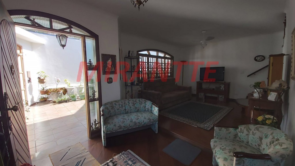 Sobrado de 260m² com 3 quartos em Limão