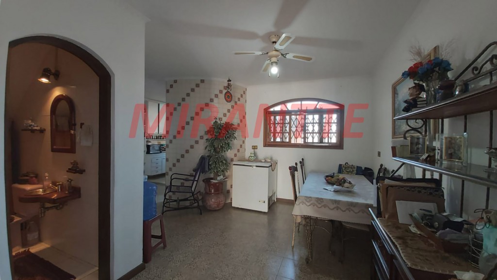 Sobrado de 260m² com 3 quartos em Limão