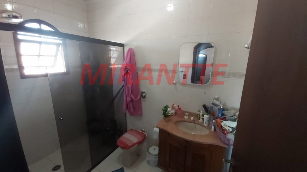 Sobrado de 260m² com 3 quartos em Limão