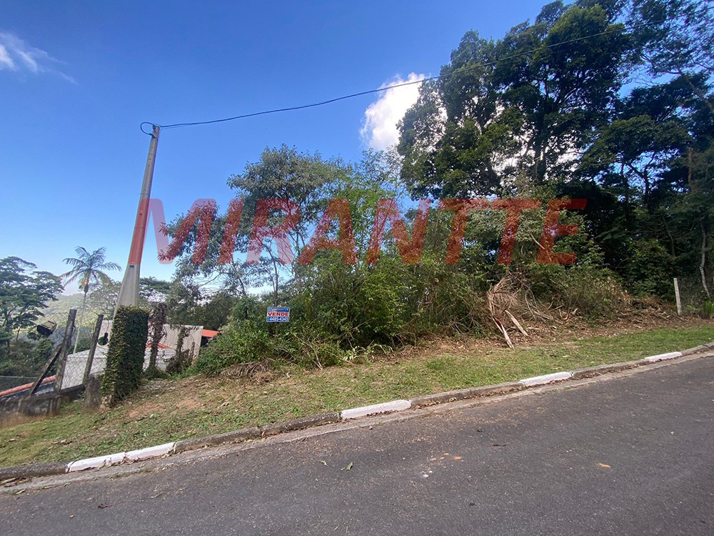 Terreno de 2820m² em Serra Da Cantareira