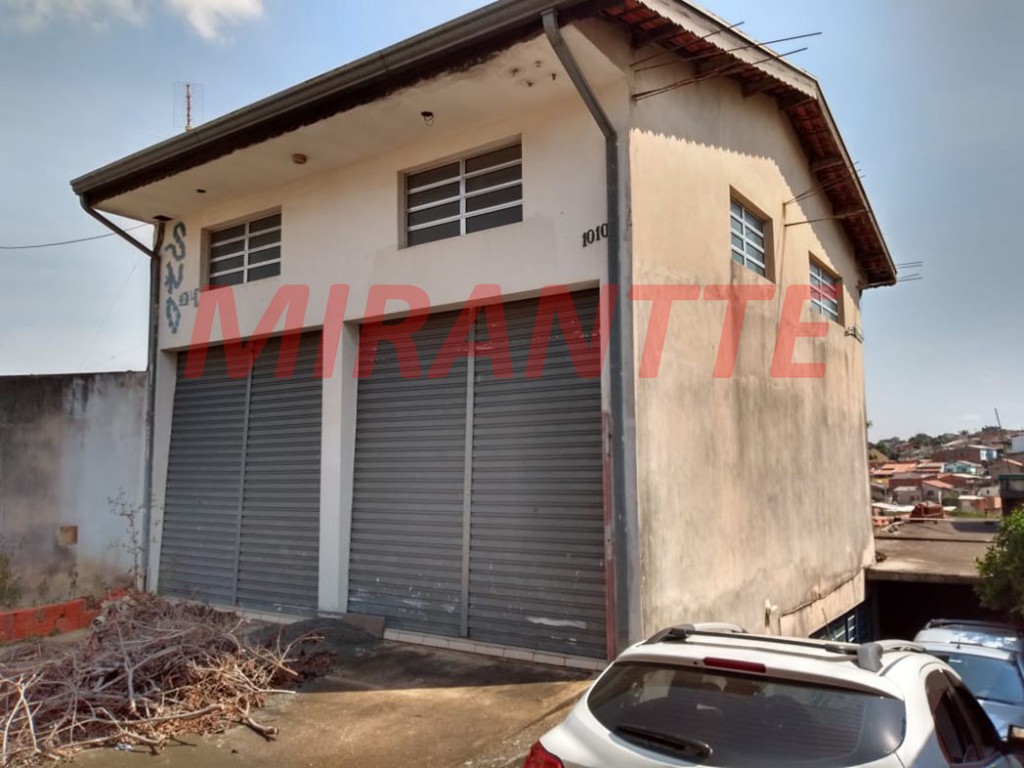 Casa terrea de 270m² com 3 quartos em CENTRO