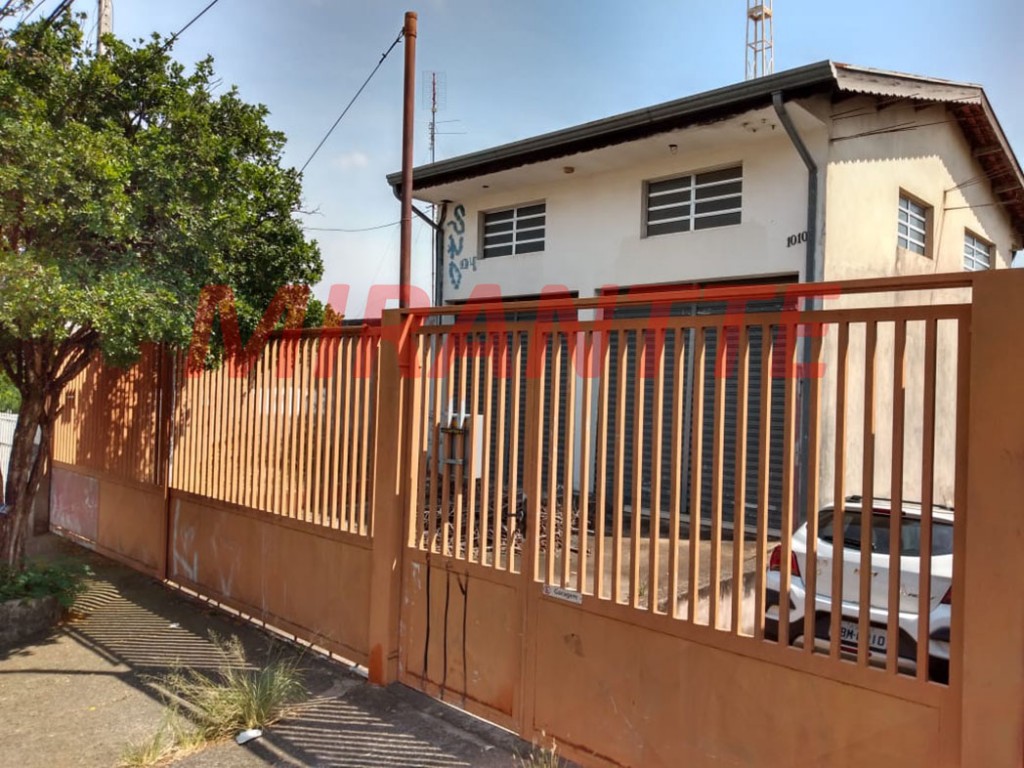 Casa terrea de 270m² com 3 quartos em CENTRO
