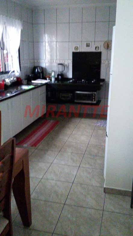 Sobrado com 3 quartos em Jardim Popular