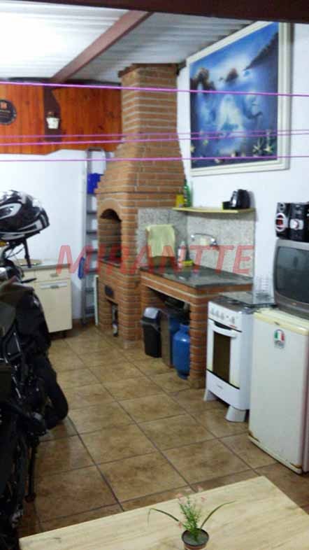 Sobrado com 3 quartos em Jardim Popular